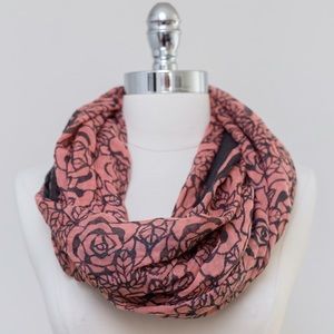 Rose Print Woven Oblong Scarf