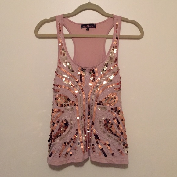 Tank - Picture 1 of 1