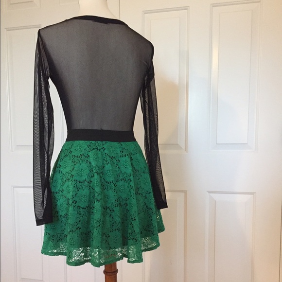 ASOS WAL G Lace Mini Skirt Size M/L - Picture 5 of 7