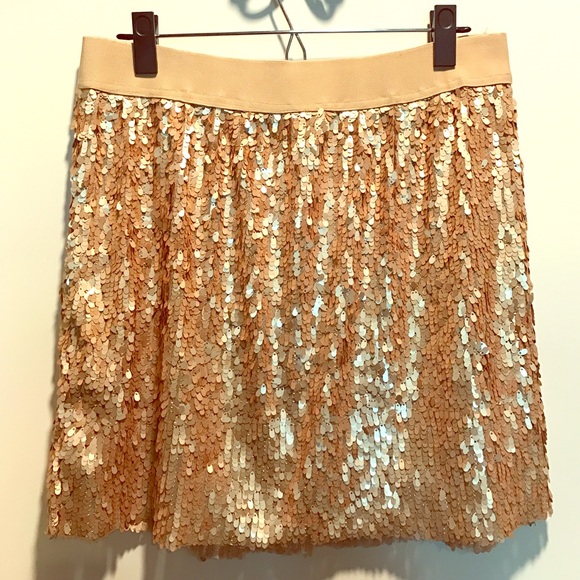 Dresses & Skirts - Gold sequin elastic waist skirt