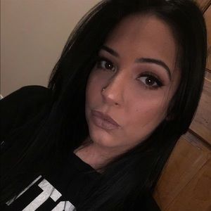 Meet your Posher, Gia