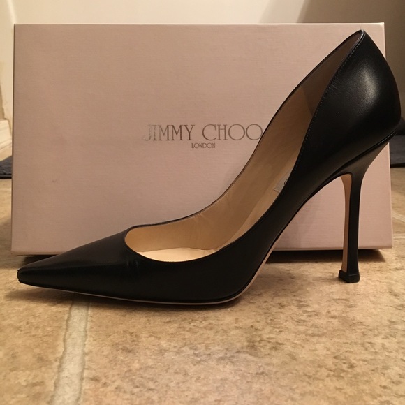 EGUC *AUTHENTIC* Jimmy Choo 'Empire' pumps