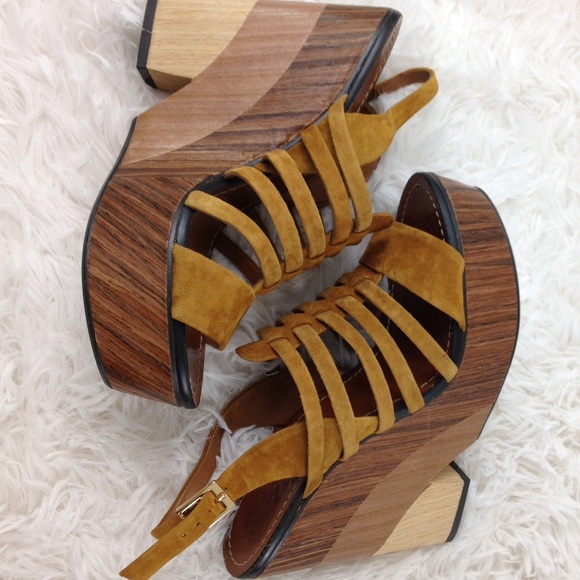 Vince Camuto Onia Wedge Sandal - Picture 2 of 4