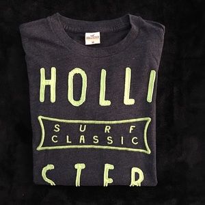 ✂️ FINAL MARKDOWN $5 Hollister men's t-shirt.