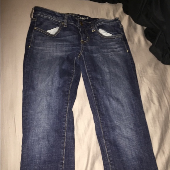 Dark wash American Eagle jeans Size 6