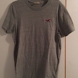 ✂️ FINAL MARKDOWN $5 Hollister t shirt