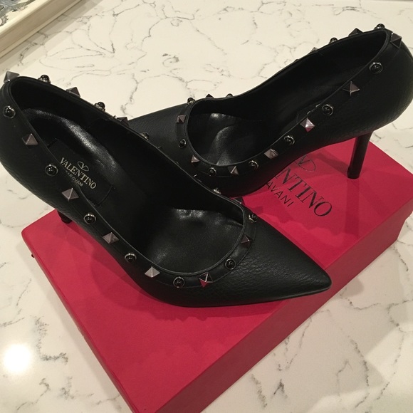 Black rockstuds shoes 38
