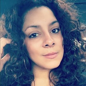 Meet your Posher, Niesha