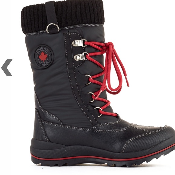 Black and red Cougar Canada 🇨🇦 Boots.