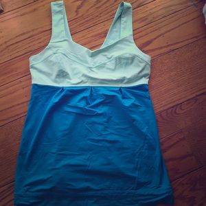 Lululemon tank