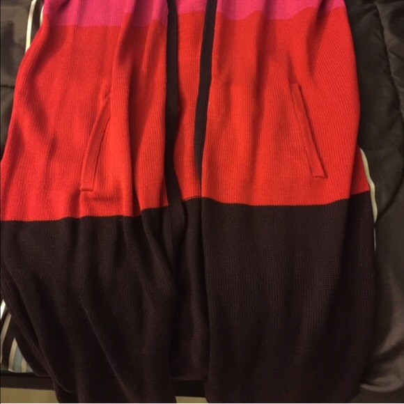 Sweater today deal - Picture 3 of 7