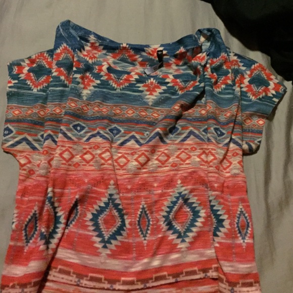 Love culture, tribal top