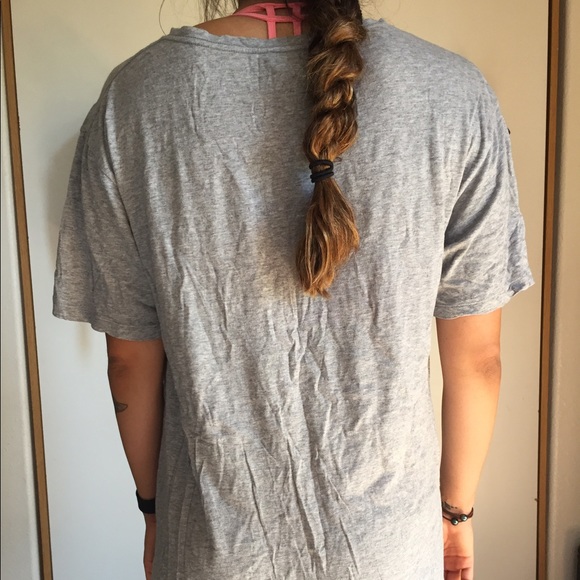 Q tee shirt; "All the ladies with Salt their Hair" - Picture 4 of 4