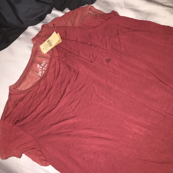 Red american eagle shirt
