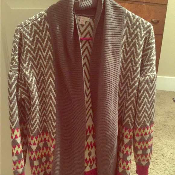 Sweater💗 - Picture 1 of 1