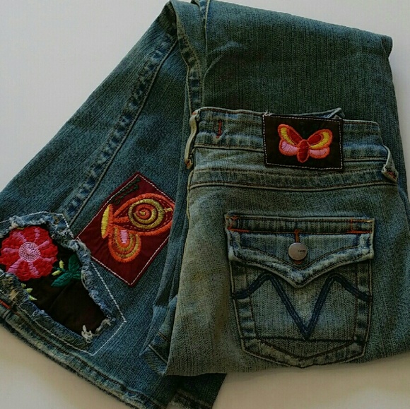 $ DROP! Vigoss Boho Embroidered Hippie Flare Jeans