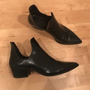 Zara - Black Boots with Cutout Sides