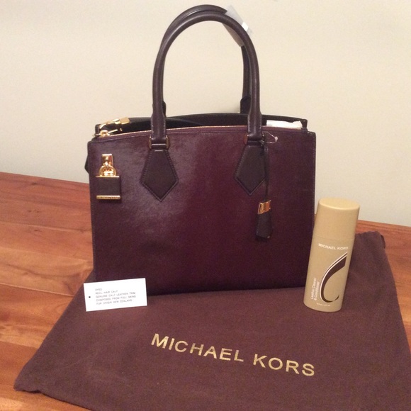 Michael Kors Collection: Large "Casey" Satchel - Picture 1 of 4