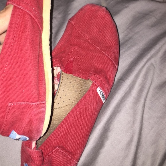Red Tom shoes