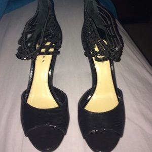 Gianni Bini open toe heels
