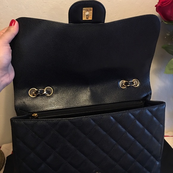 ❌SOLD❌Authentic Chanel single flap caviar leather - Picture 3 of 4