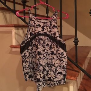 Lululemon tank. Size 6. Like new!