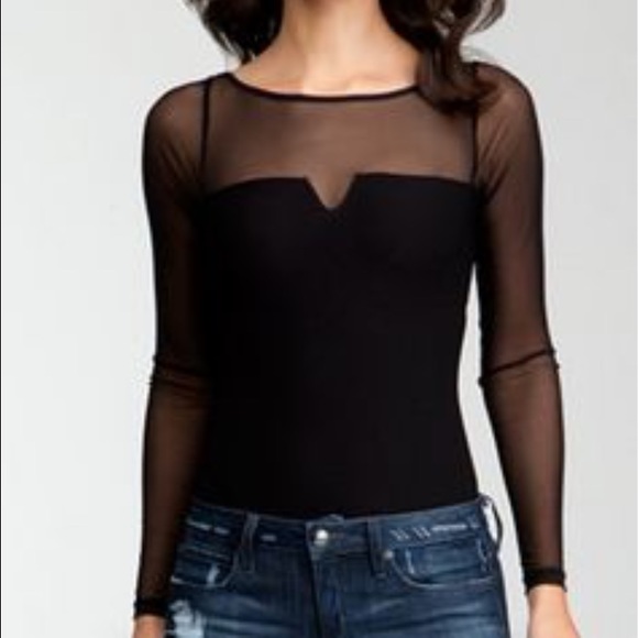 Bebe black long sleeve body suit sweetheart vneck