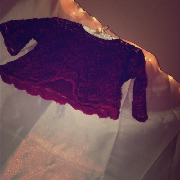 Floral crop top with cropped sleeves WILL TRADE