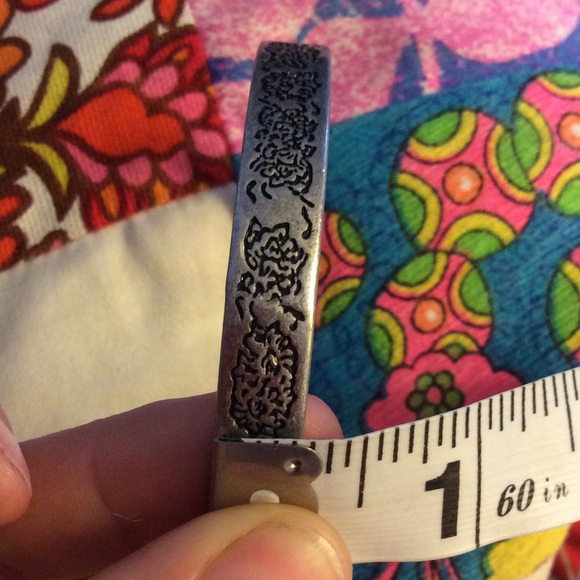 GIFTED 🛍 Etched bangle - Picture 5 of 5