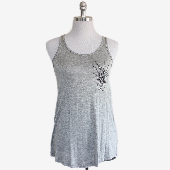 Embrace Messy Hair Graphic Tank Top - Picture 6 of 6