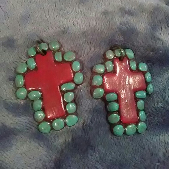 Sookie Sookie cross earrings