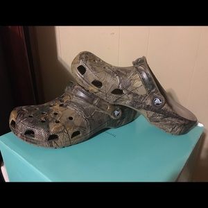 Camo Crocs Men 8 or Women 10