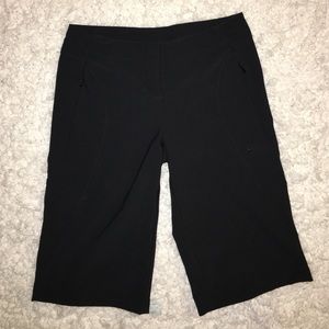 Black Nike golf shorts