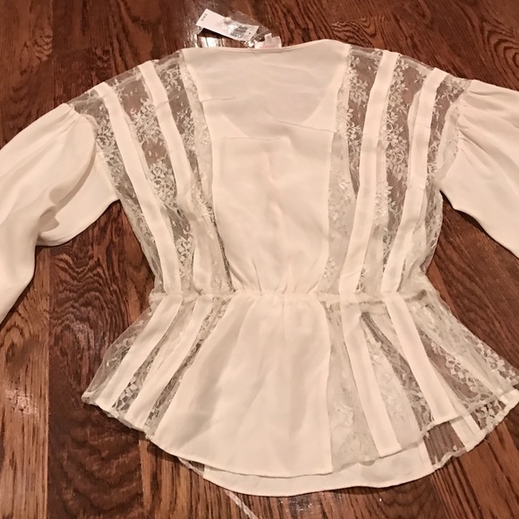 Blouse - Picture 3 of 4