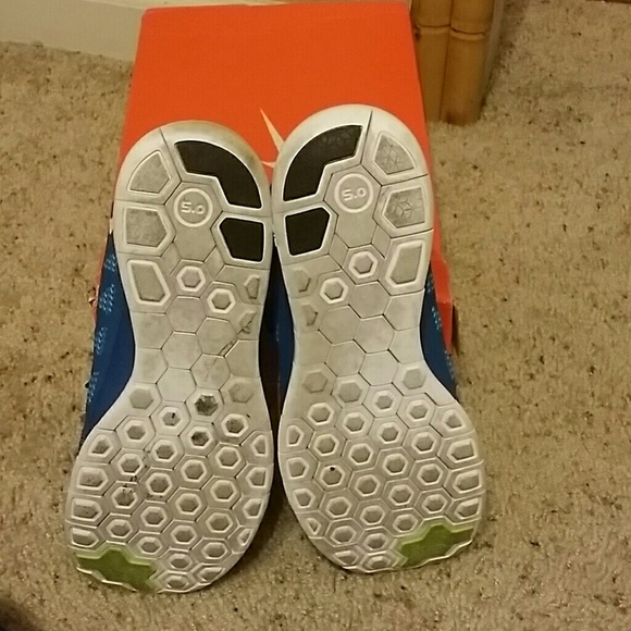 Nike free 5.0 size 7y - Picture 2 of 3