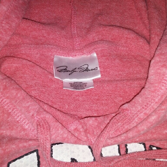 Marilyn Monroe Hoodie NWOT *COMES WITH FREE TEE* - Picture 2 of 4