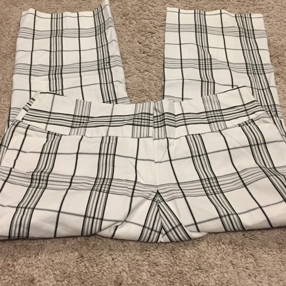 Capri pants
