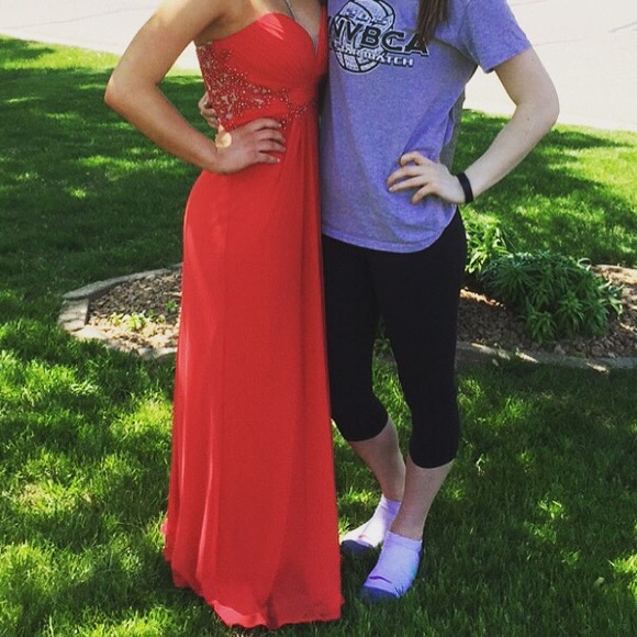 Red prom dress