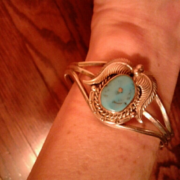 Vintage Navajo Silver & Turquoise Cuff Bracelet - Picture 2 of 3