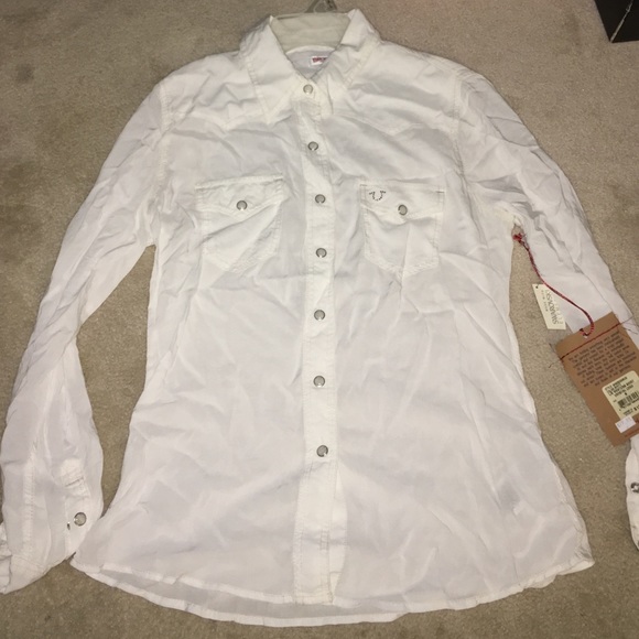White snap down collard shirt