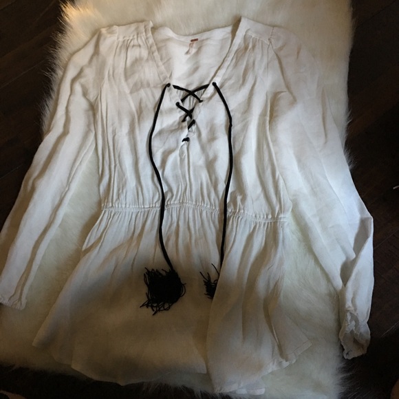 SALE ⏰Free People white lace up tunic - Picture 2 of 3