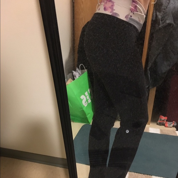 More pictures of Lulu flare leggings 😁