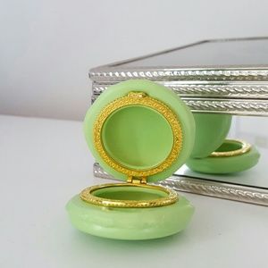 ⭐Donating tomorrow⭐Macaron jewelry holder