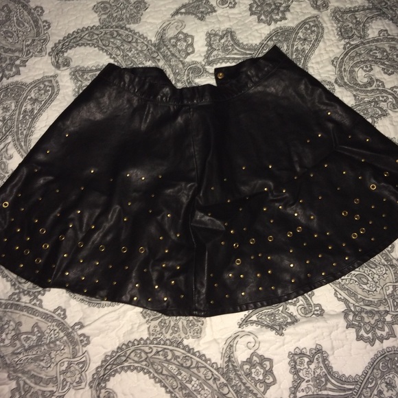 Black skirt with gold dots forever 21