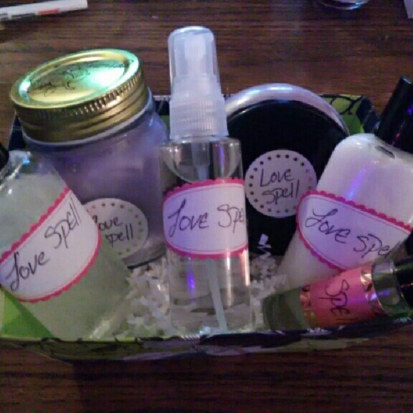 Mini Gift baskets - Picture 2 of 3