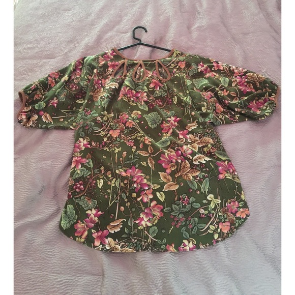 Green Flowers Top Blouse