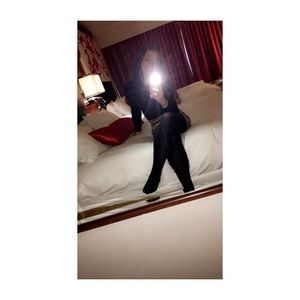 Meet your Posher, Caitlin