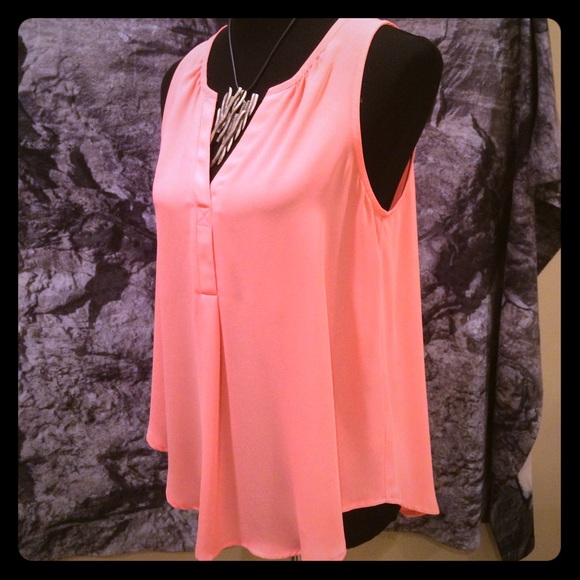 Lush Tops - NWOT Beautiful Pink Lush Tank Top