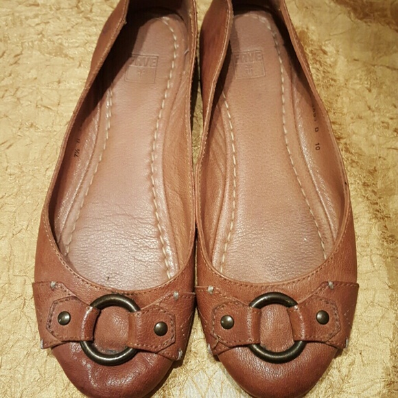 Frye Camel/Brown Flats
