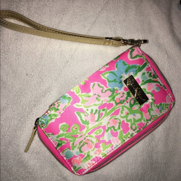 Lilly Pulitzer Tiki Palm Wristlet Phone Case